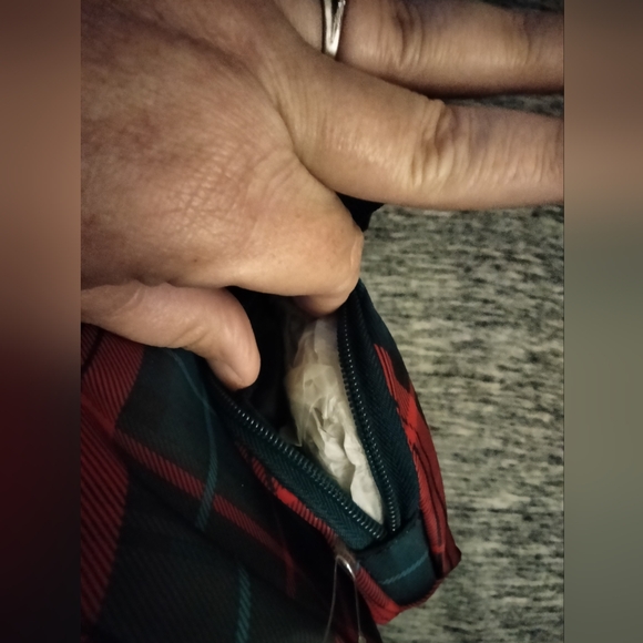 Tommy Hilfiger 2pc Makeup bag Set - Picture 6 of 7